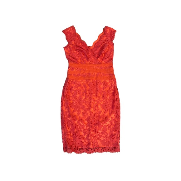 Women 6 Tadashi Shoji 3K896MX Embroidered Lace V-Neck Dress Red Sheath Scallop - Picture 1 of 7